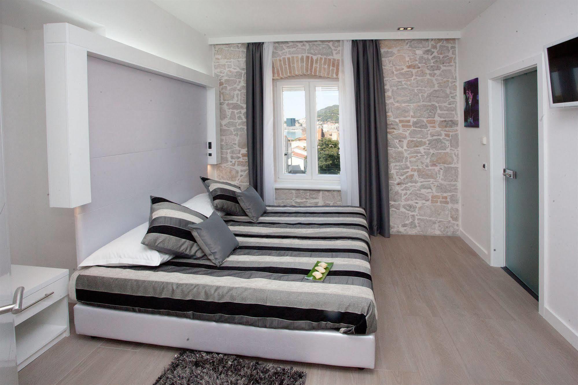 Authentic Luxury Rooms Spalato Esterno foto